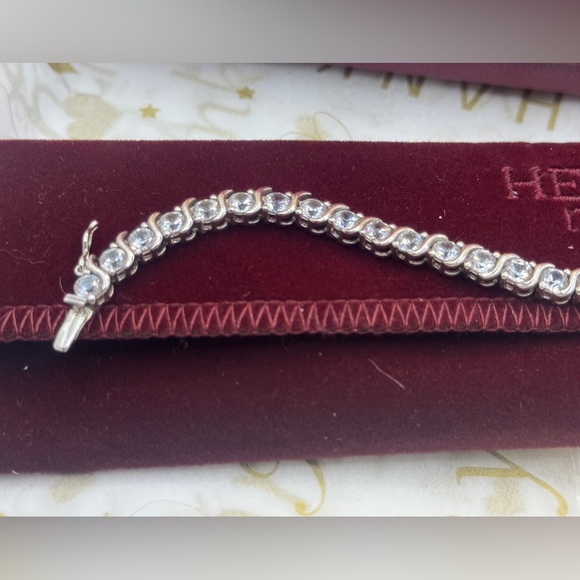 Helzberg diamonds 7.5” sterling silver white sapphire bracelet - Picture 9 of 14